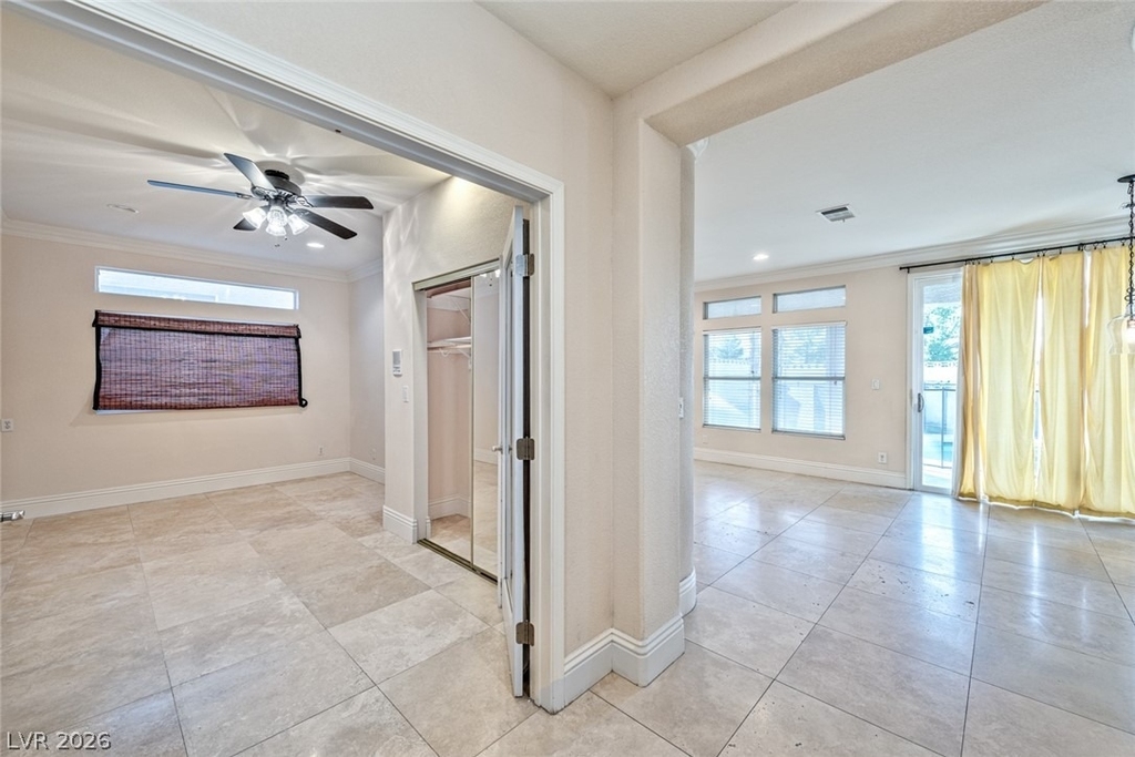 2175 Fountain Springs Drive - Photo 2
