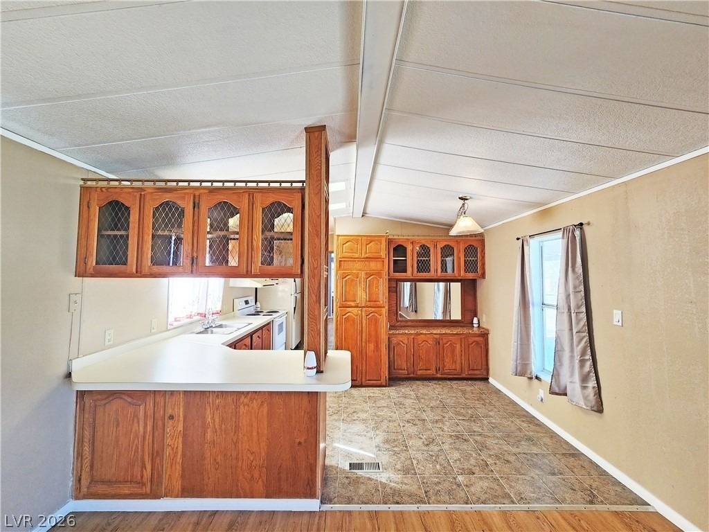 80 Stanley Drive - Photo 3