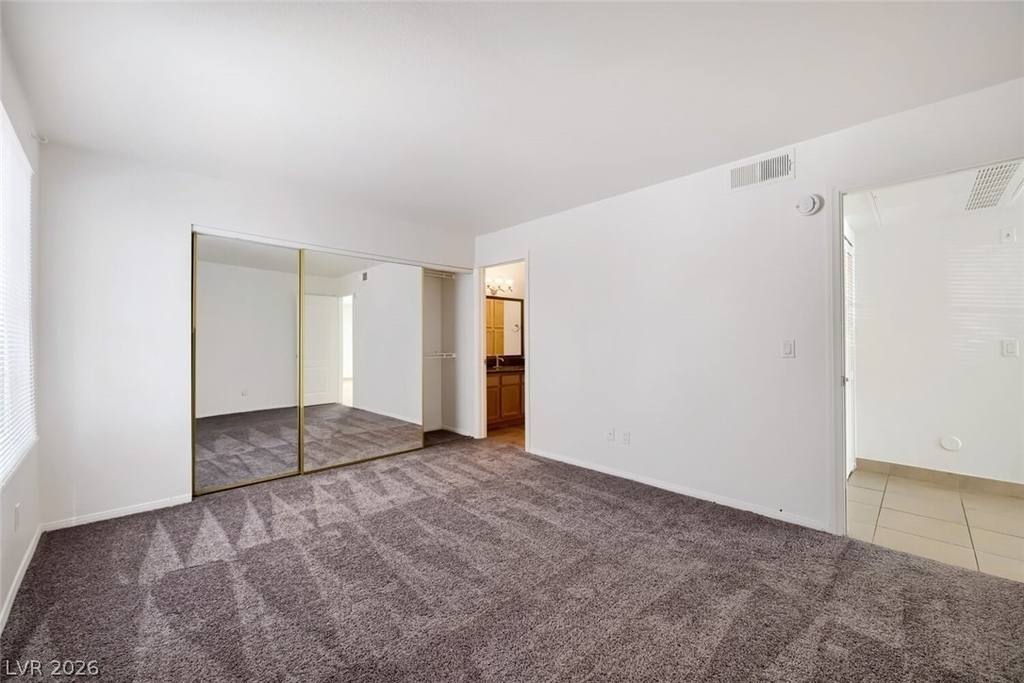 9325 W Desert Inn Road - Photo 17