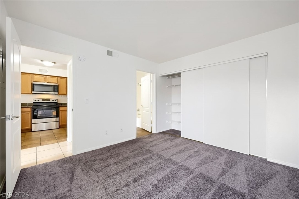 9325 W Desert Inn Road - Photo 14