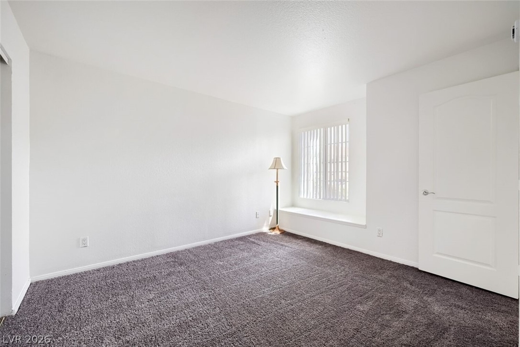 9325 W Desert Inn Road - Photo 12