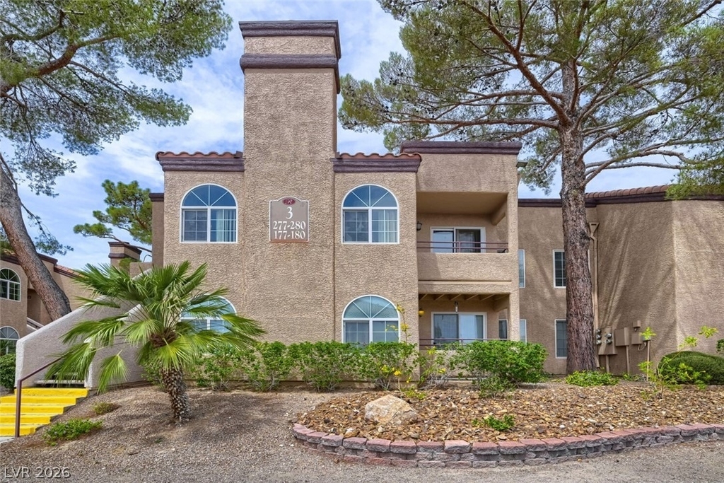 9325 W Desert Inn Road - Photo 2