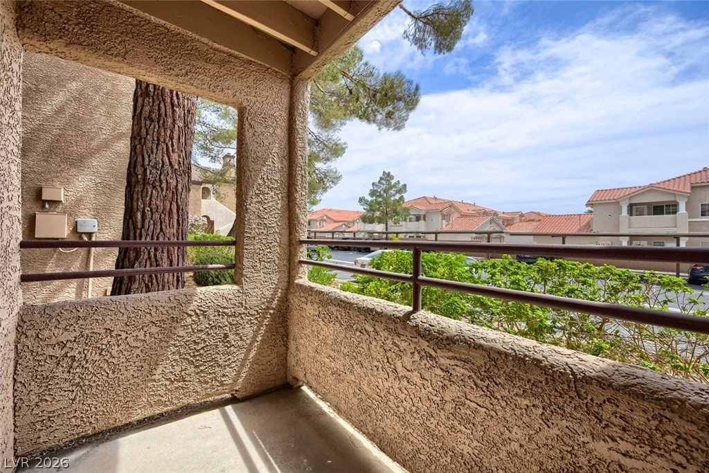 9325 W Desert Inn Road - Photo 10