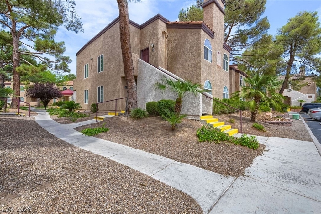 9325 W Desert Inn Road - Photo 23