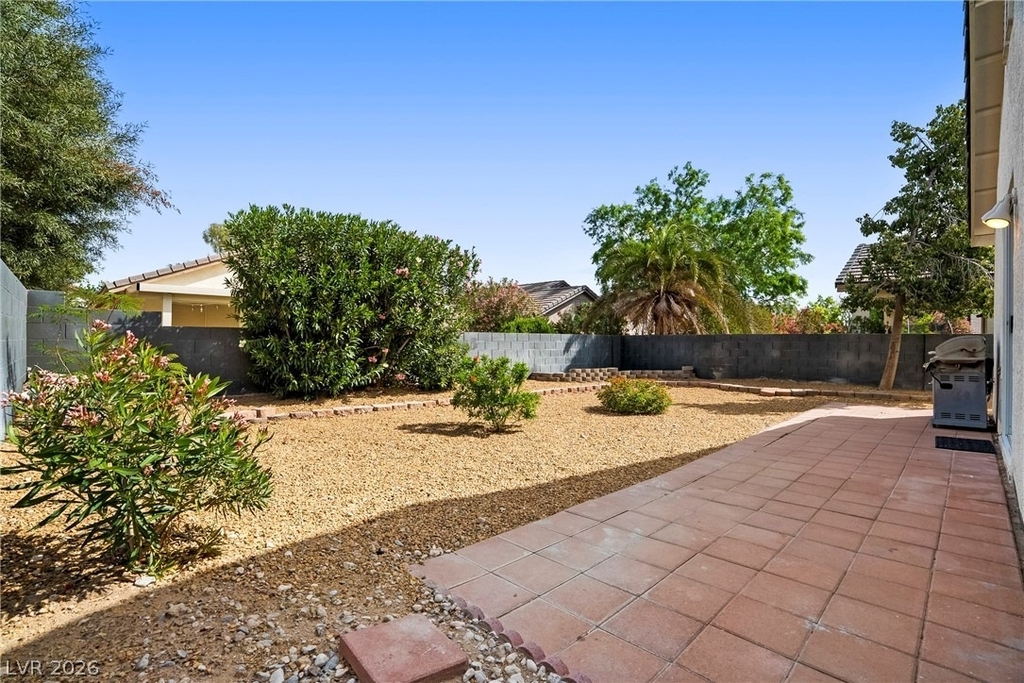 8824 Iron Hitch Avenue - Photo 25