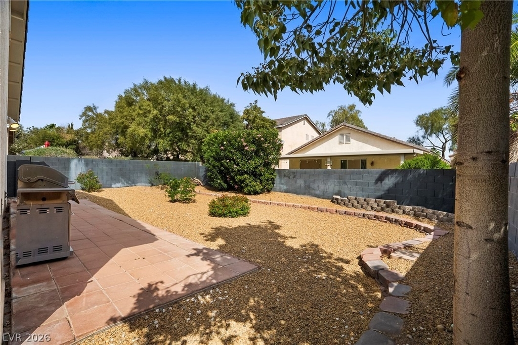 8824 Iron Hitch Avenue - Photo 28