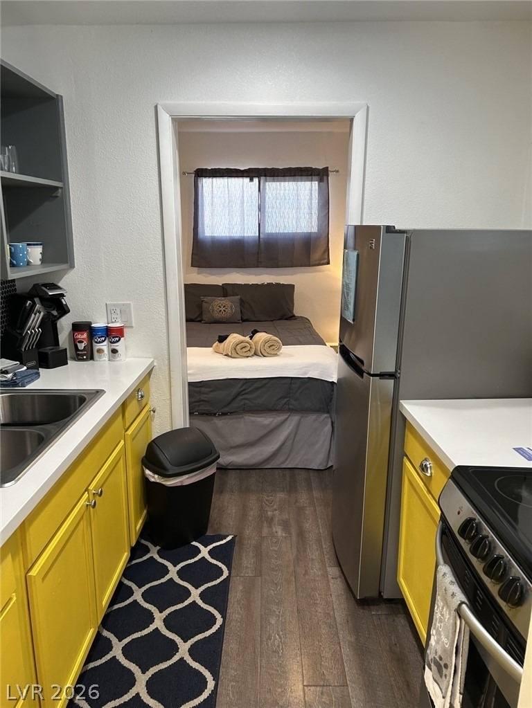 308 S 10 Street - Photo 0