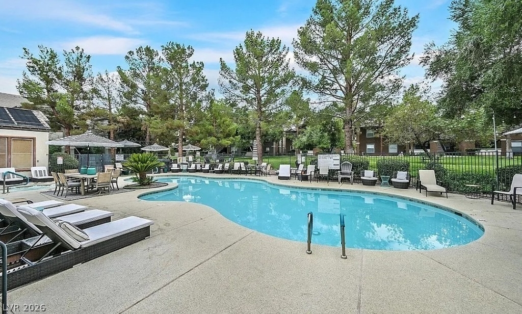 555 E Silverado Ranch Boulevard - Photo 8