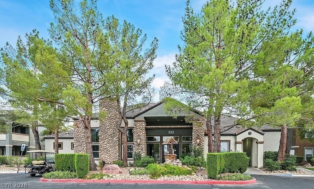555 E Silverado Ranch Boulevard - Photo 2