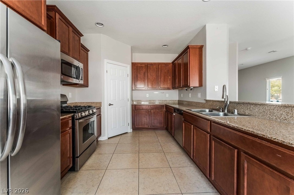 6048 Stern Cove Court - Photo 4
