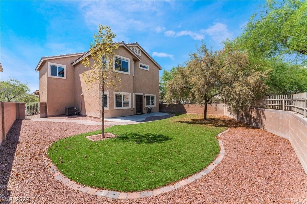 6048 Stern Cove Court - Photo 18