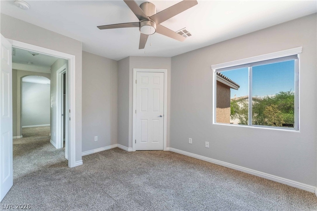 6048 Stern Cove Court - Photo 15