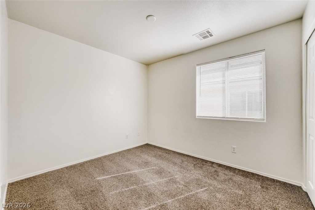 2562 Begonia Valley Avenue - Photo 9