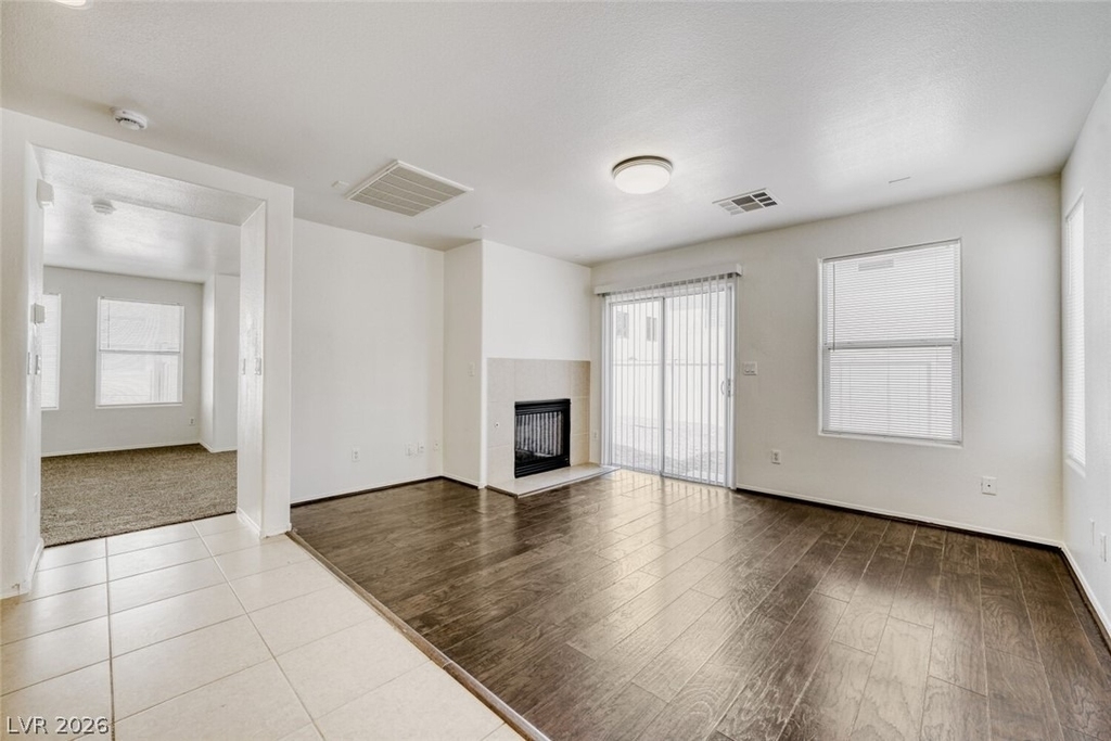 2562 Begonia Valley Avenue - Photo 5