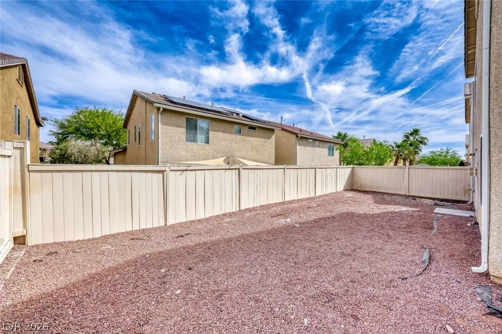 2562 Begonia Valley Avenue - Photo 19