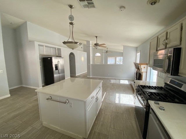 8220 James Grayson Drive - Photo 4
