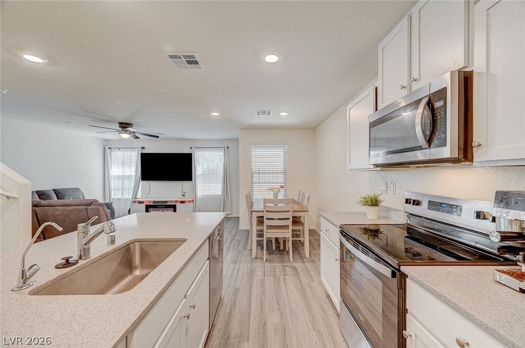 6928 Honor Hill Street - Photo 15
