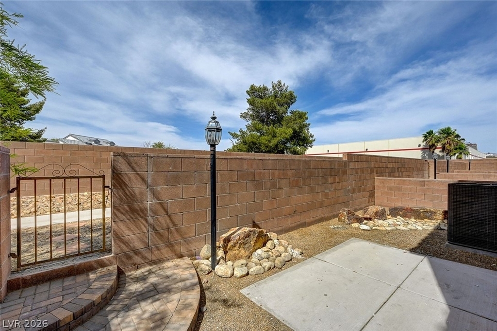 1645 Travis Jason Avenue - Photo 22