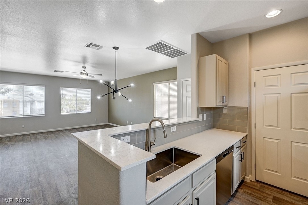 1645 Travis Jason Avenue - Photo 1