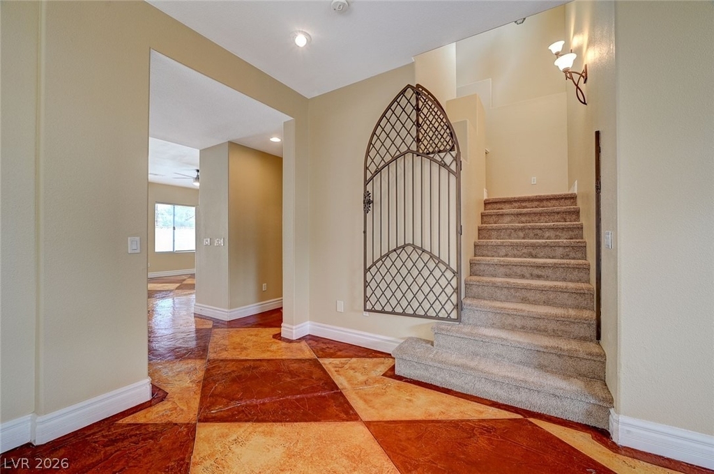 9462 Castillana Court - Photo 2