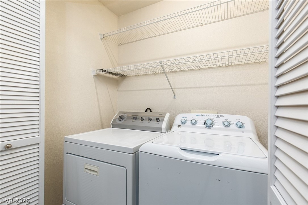 2110 Los Feliz Street - Photo 19