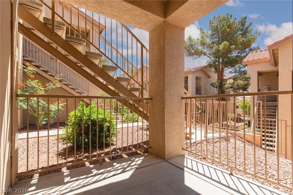 2110 Los Feliz Street - Photo 20