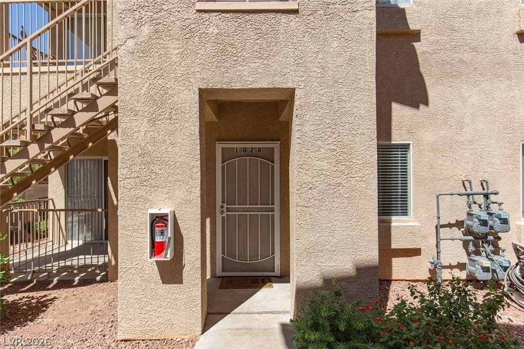 2110 Los Feliz Street - Photo 3