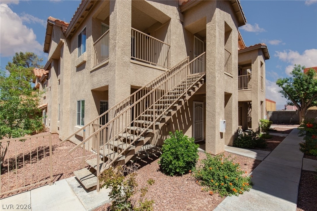 2110 Los Feliz Street - Photo 1