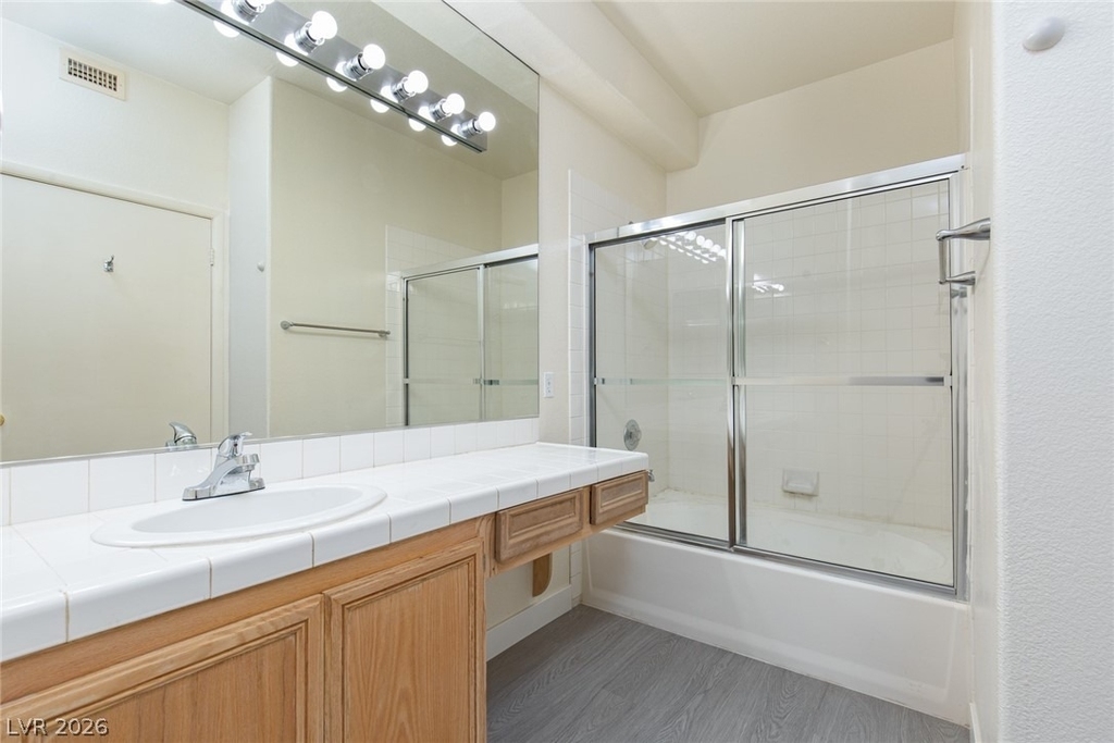 2110 Los Feliz Street - Photo 15