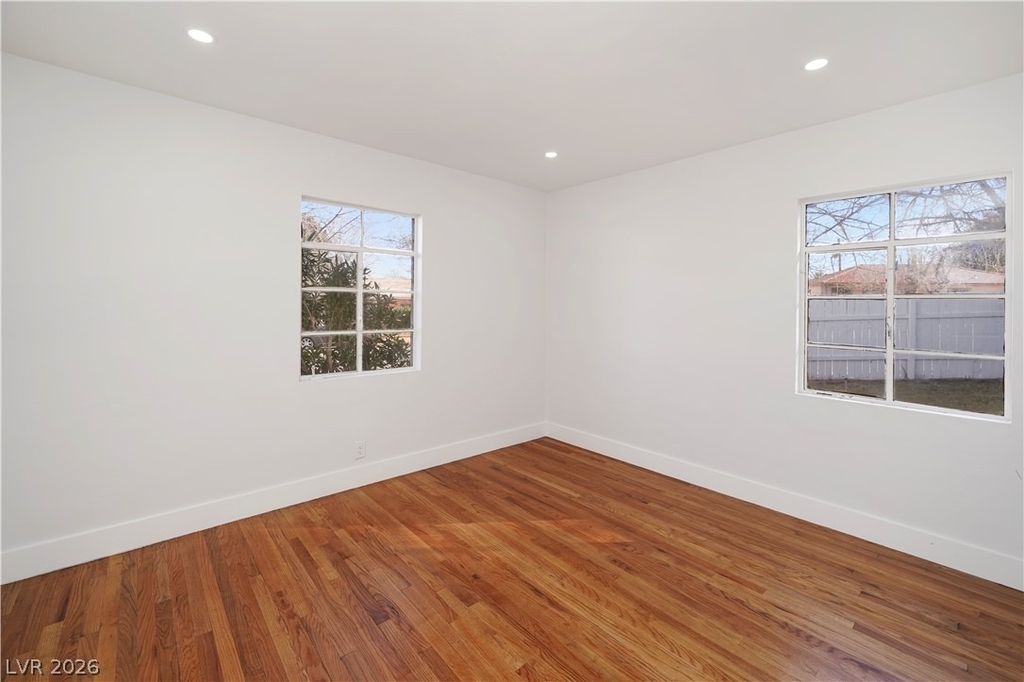 1140 Hillside Place - Photo 14