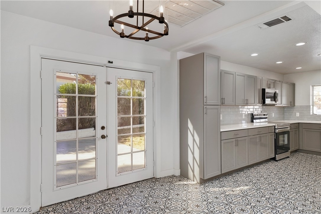 1140 Hillside Place - Photo 10