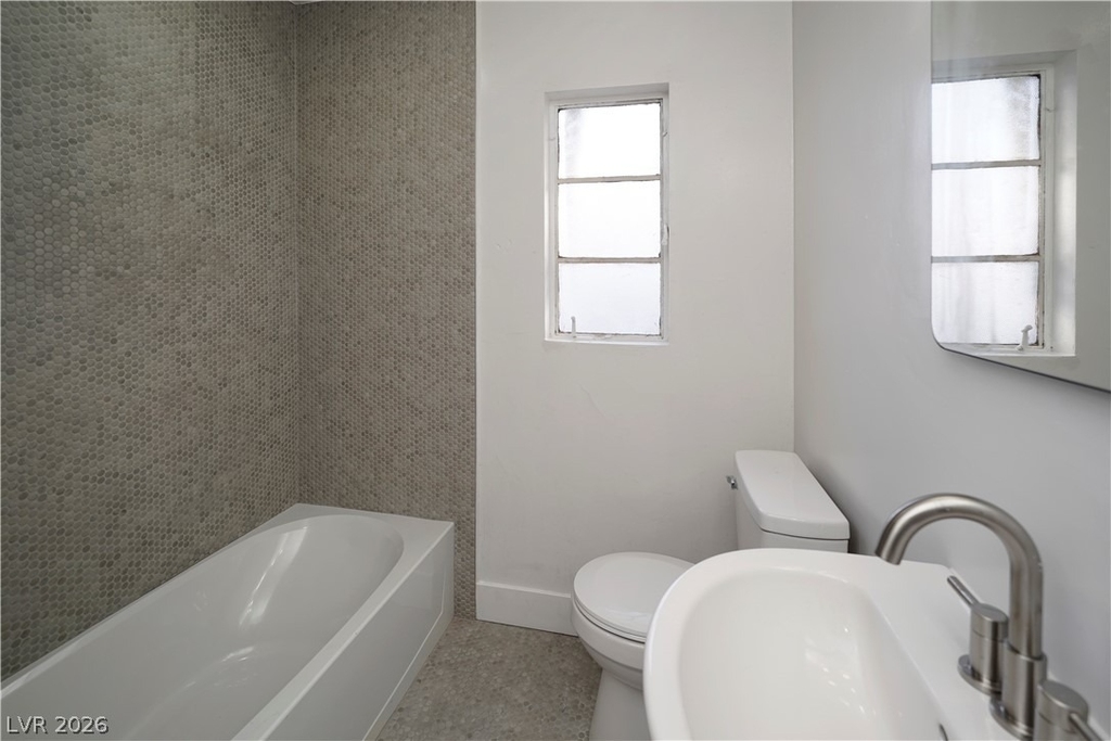 1140 Hillside Place - Photo 4