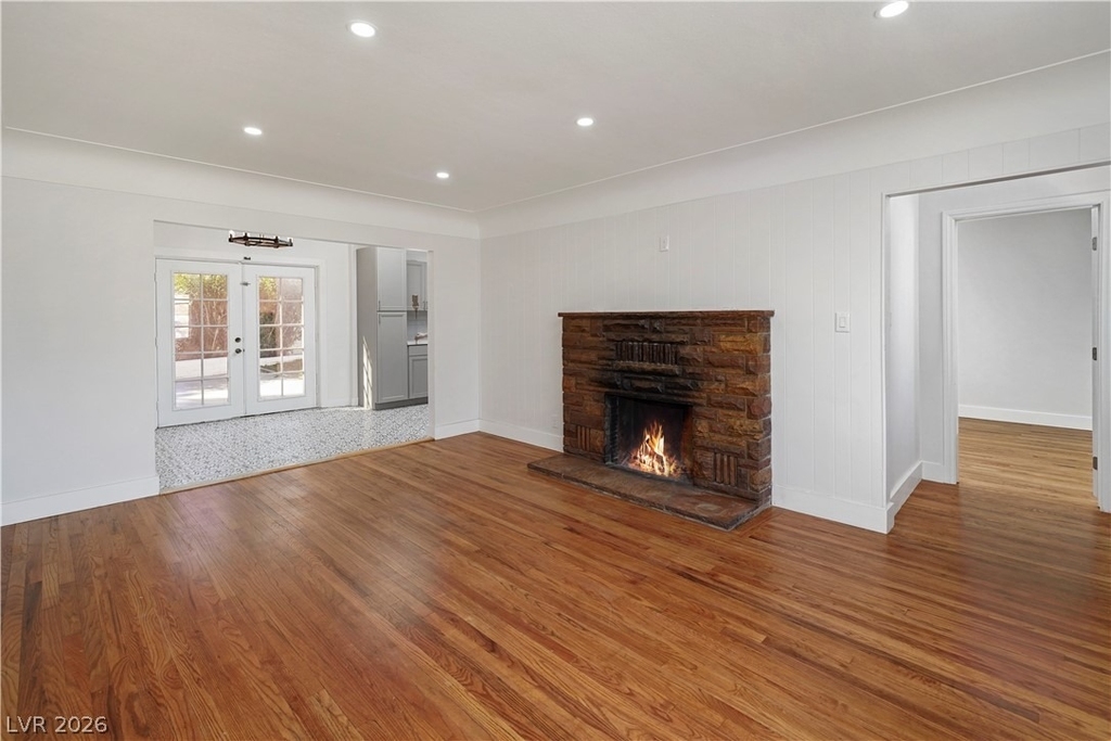 1140 Hillside Place - Photo 0