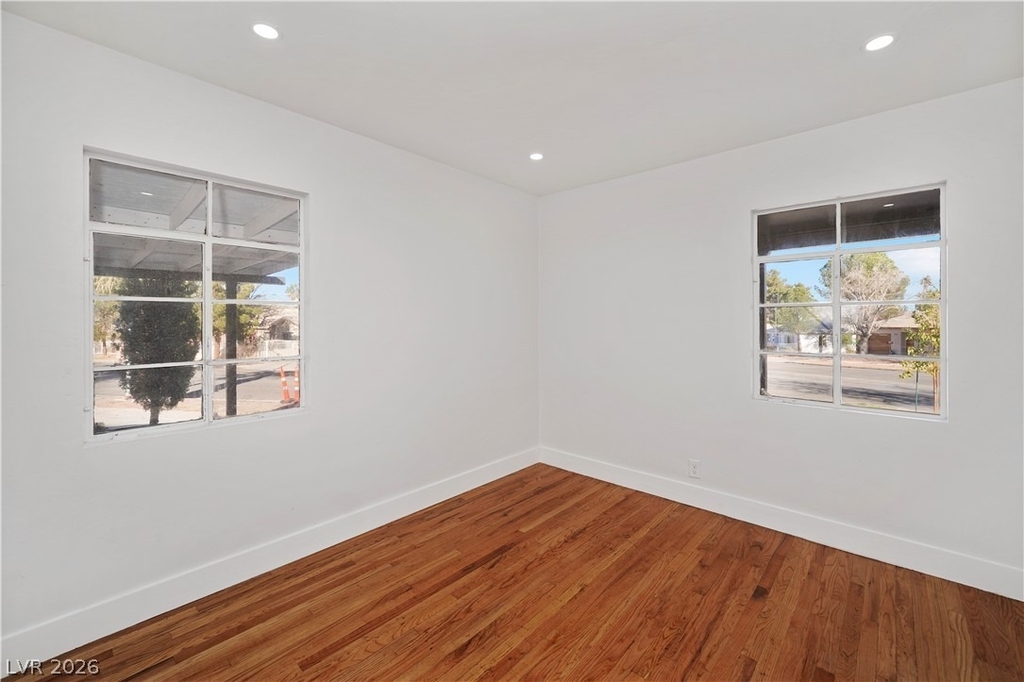 1140 Hillside Place - Photo 12