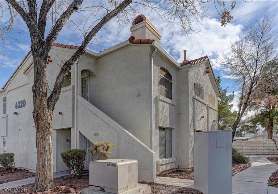 4320 W Lake Mead Boulevard - Photo 3