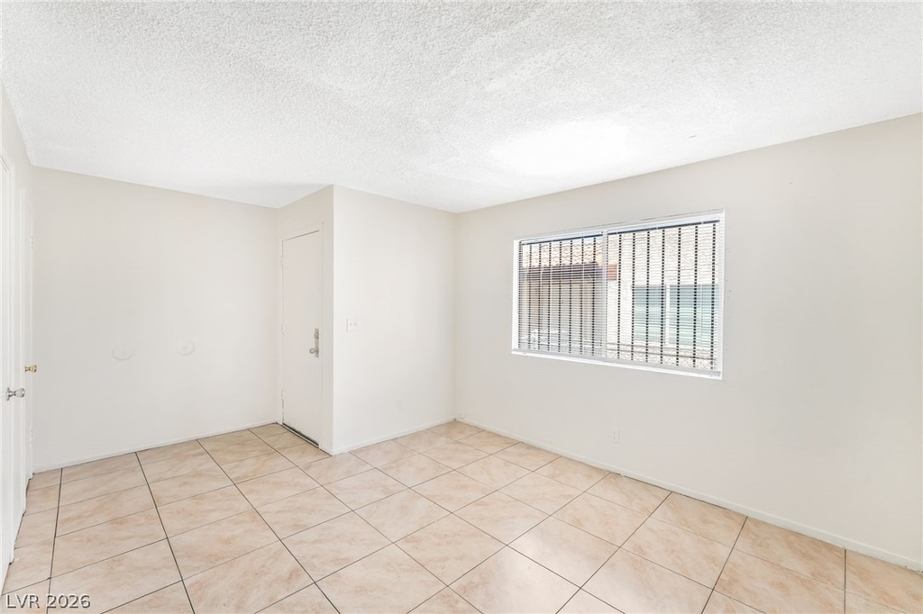 5309 W Cheyenne Avenue - Photo 5