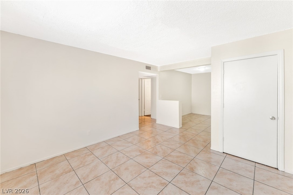 5309 W Cheyenne Avenue - Photo 3