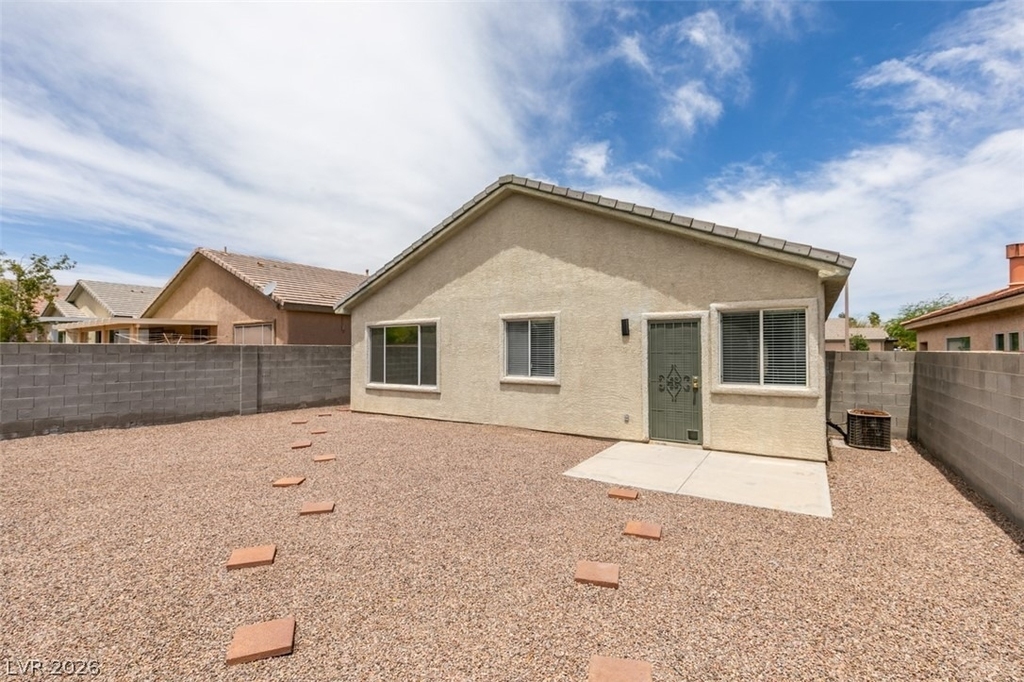 10959 Pumpkin Ridge Avenue - Photo 33