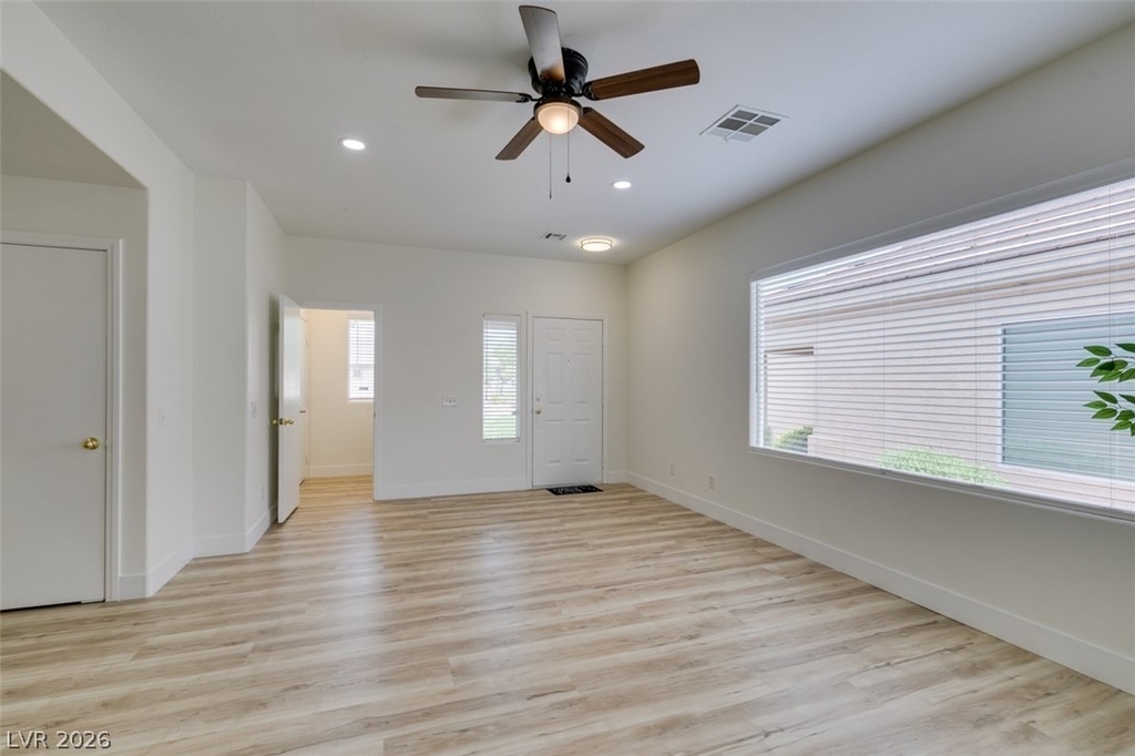 10959 Pumpkin Ridge Avenue - Photo 3
