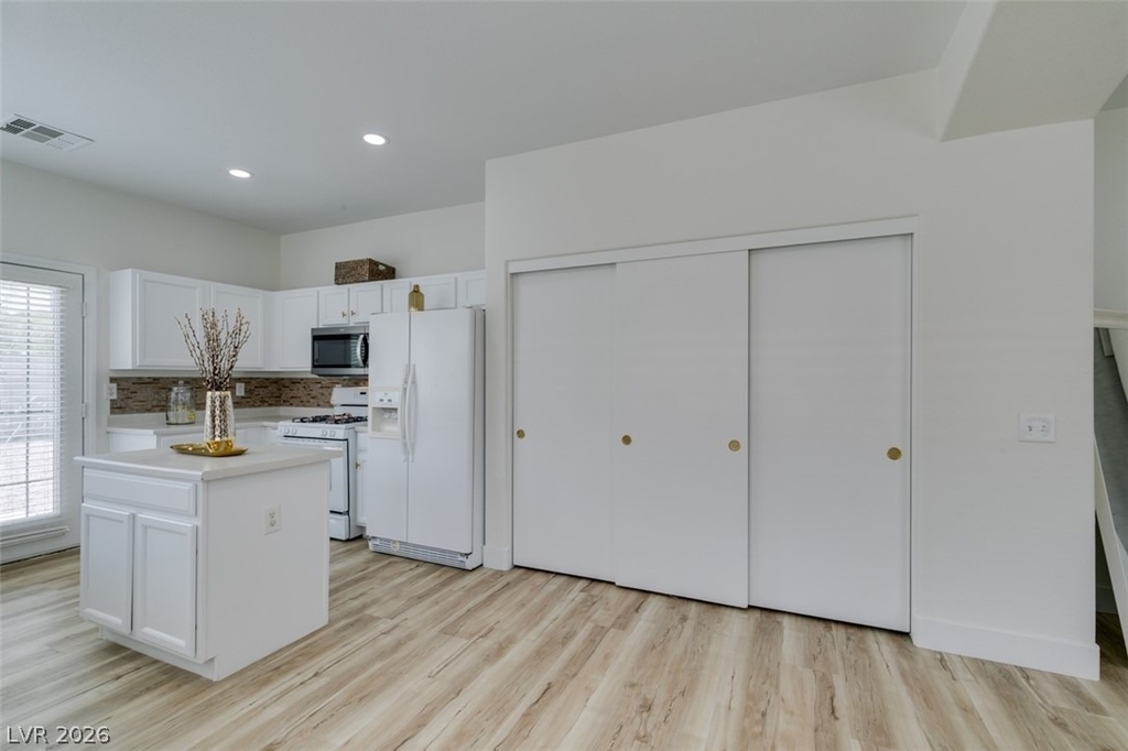 10959 Pumpkin Ridge Avenue - Photo 12