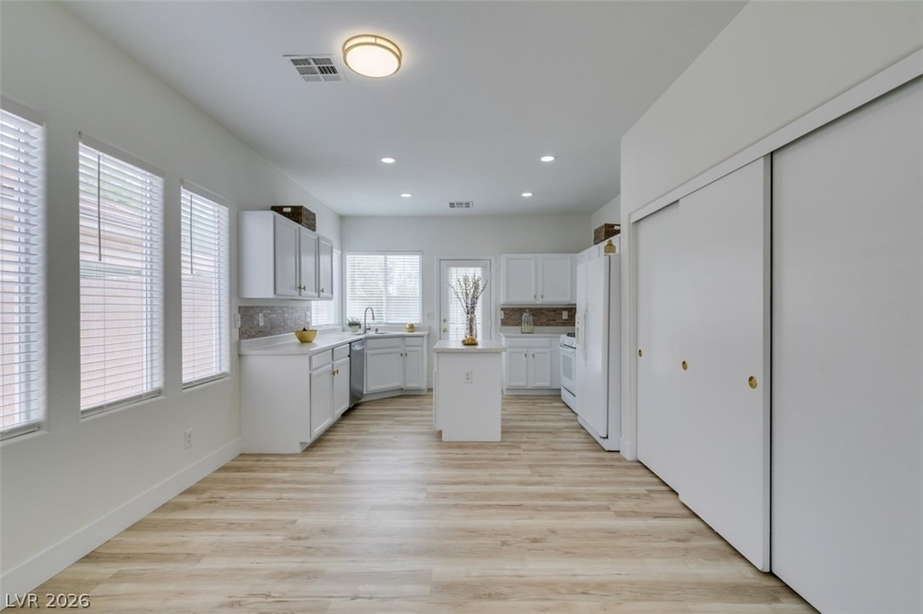 10959 Pumpkin Ridge Avenue - Photo 11