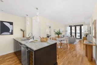 4th Avenue - Photo 4