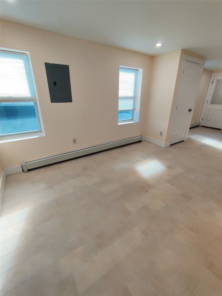 11 Avenue A - Photo 5