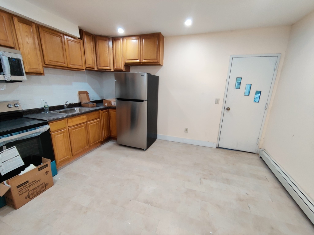 11 Avenue A - Photo 1