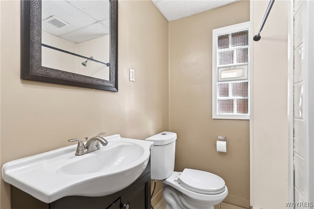 76 Vernon Place - Photo 8