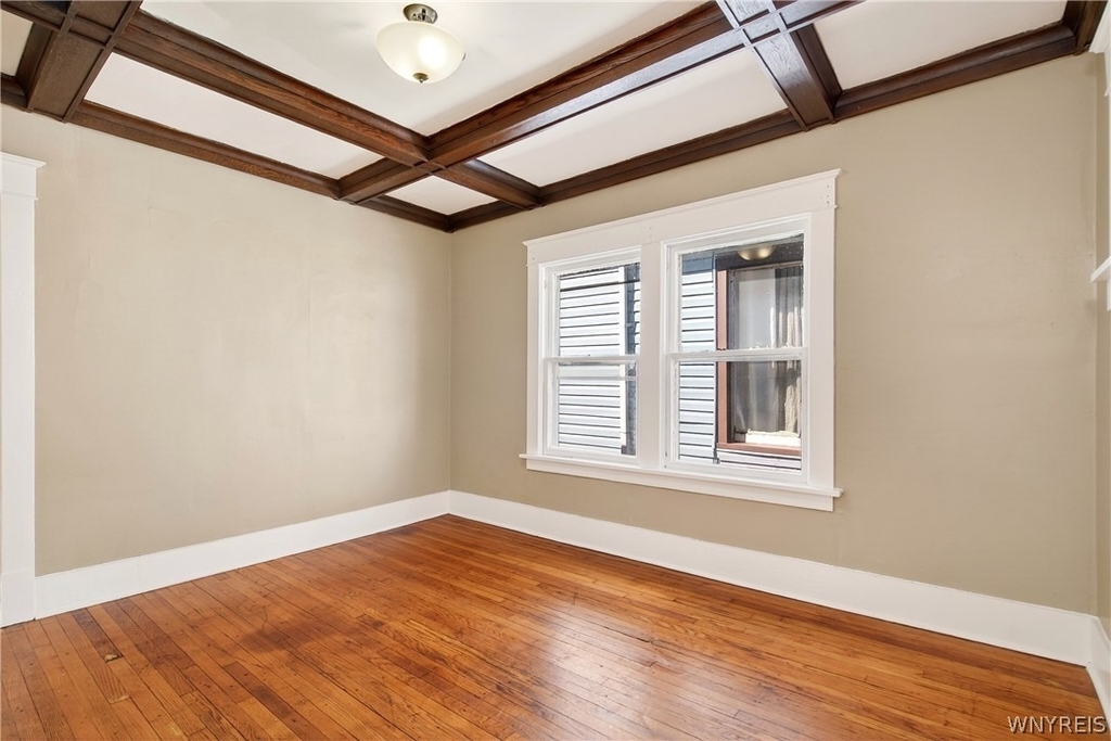 76 Vernon Place - Photo 4