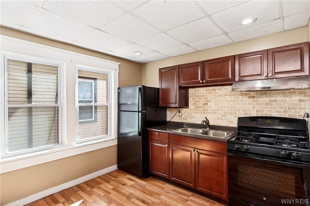 76 Vernon Place - Photo 6