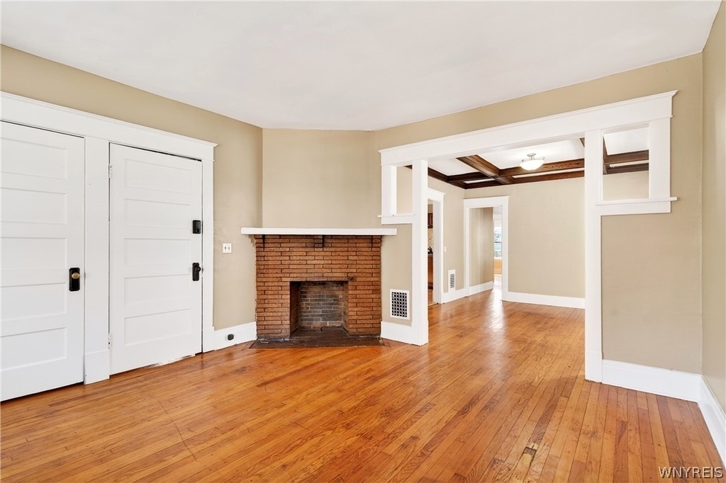 76 Vernon Place - Photo 1