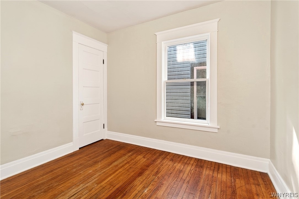 76 Vernon Place - Photo 10