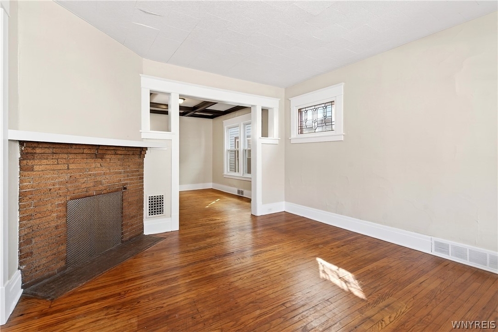 76 Vernon Place - Photo 2